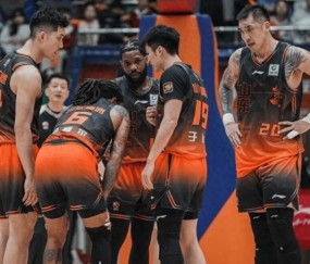 mk体育入口-合砍81+17，山东三叉戟大爆发！高诗岩7+5甘当绿叶，于德豪成混子|山东队|联赛|山东男篮|邱彪|球队_新浪体育_新浪新闻