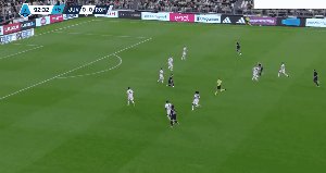 1725235562994005744.gif juventus roma 90+3.gif